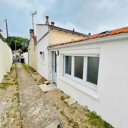 Maisonnette, Entree Independante Holiday home