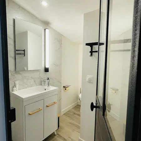 Maisonnette, Entree Independante *