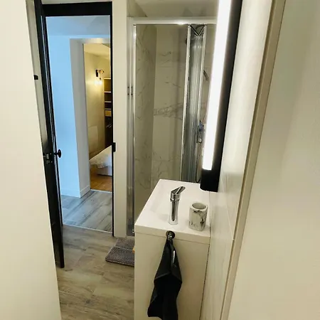 Maisonnette, Entree Independante 別荘 *